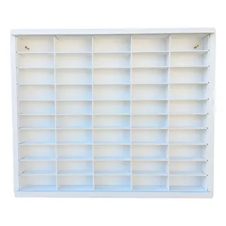 Estante Em Mdf Branca 50 Nichos Com Acrílico 1:64