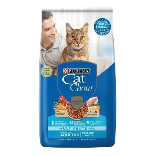 Alimento Cat Chow Defense Plus para gato adulto sabor pescado y pollo en bolsa de 15 kg