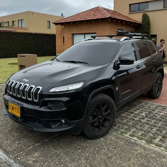Jeep Cherokee 2015 3.2 Longitude Plus