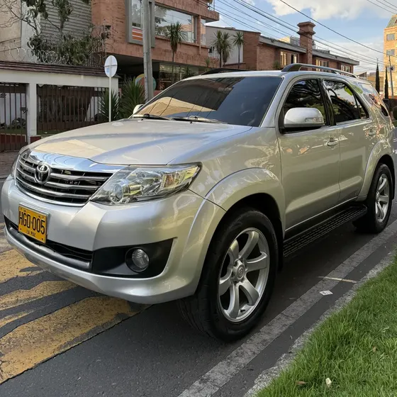 Toyota Fortuner 2015 2.7l 4x2 At