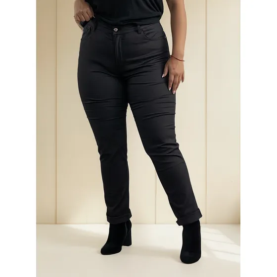Pantalón Gabardina Fina Negro Esencial