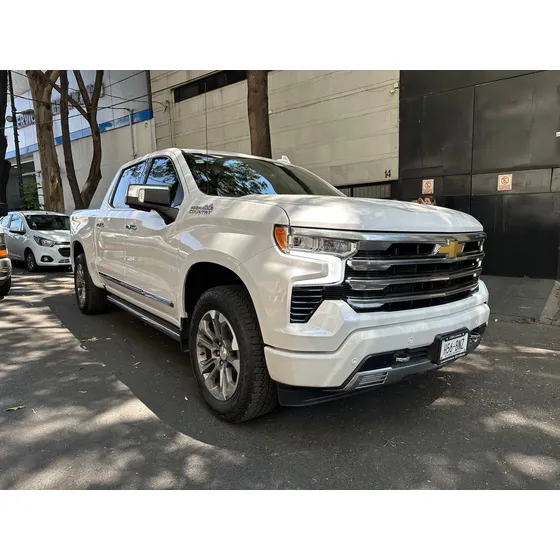 Chevrolet Cheyenne 6.2 High Country 4x4 At