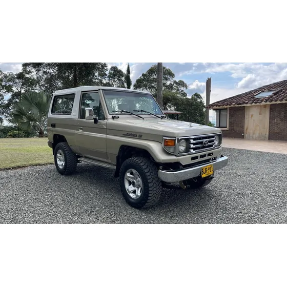 Toyota Land Cruiser 4.5 Fzj73