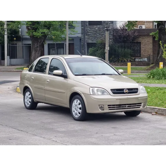 Chevrolet Corsa 1.8 Gl Aa Dh