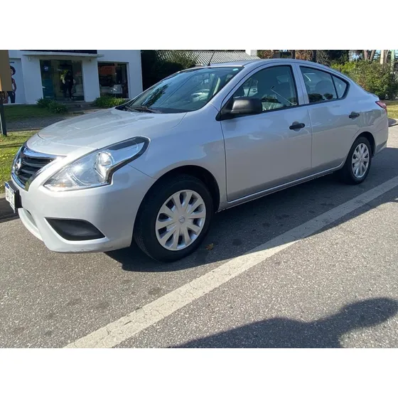 Nissan Versa 1.6 Drive