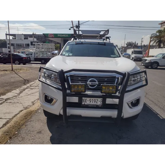 Nissan Np300 Frontier 2.5 Le Aa Mt