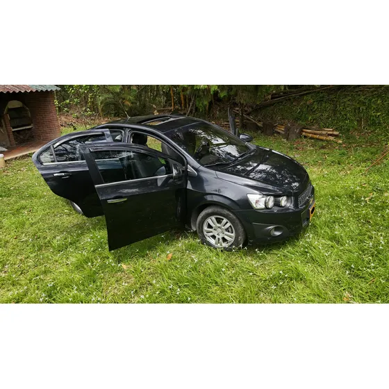 Chevrolet Sonic 1.6 Lt 4 P