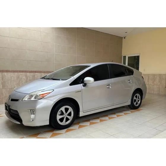 Toyota Prius 1.8 Base Mt