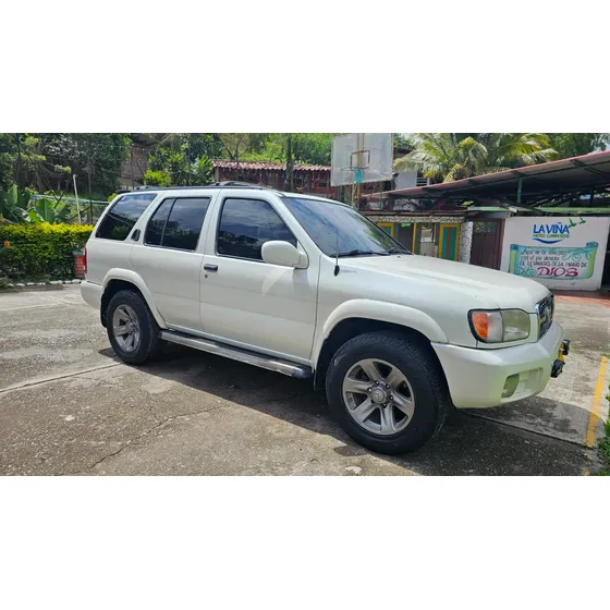 Nissan Pathfinder 3.5 R50 Ancha