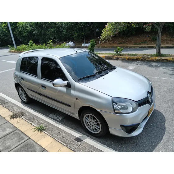 Renault Clio Style 1.2 Night & Day
