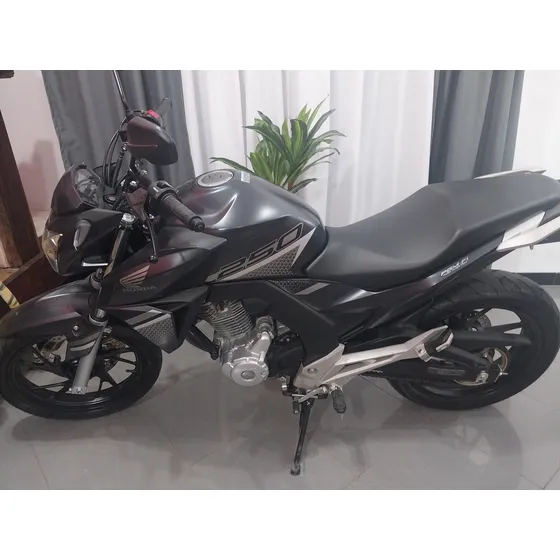 Honda Twister 250