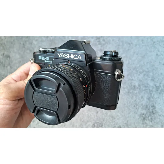 Yashica Fx-d Com 50mm F/1.7