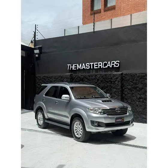 Toyota Fortuner 2016 3.0 Srv