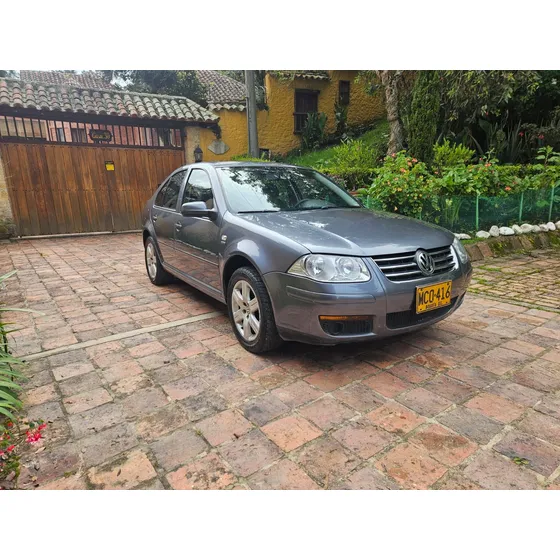 Volkswagen Jetta V 2.0 Trendline At