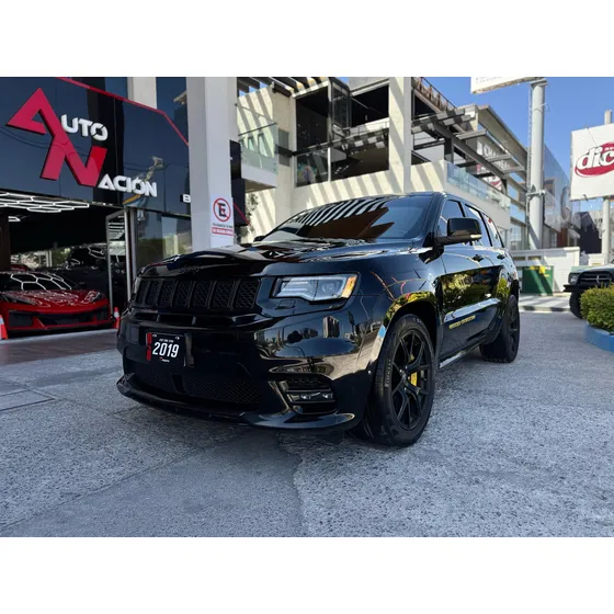 Jeep Grand Cherokee Srt8