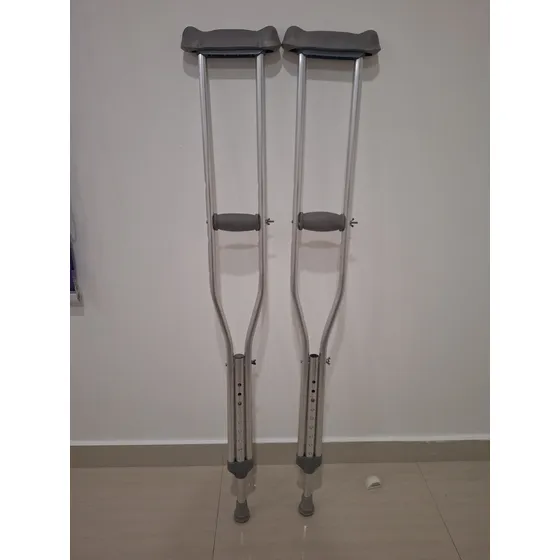 Muletas Axilares (usadas Como Nuevas)