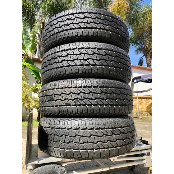 Llantas 255/65/17 Maxxis Bravo A/t 771