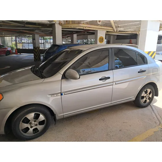 Hyundai Accent 1.4 Gl 4 P