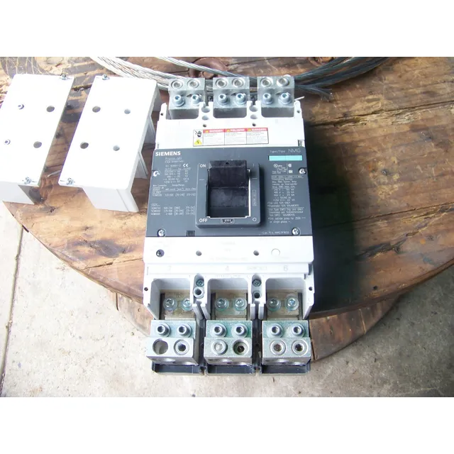 Breker De 3x800 Amp Siemens (nuevo) Y  Otro Scuar D (usado)