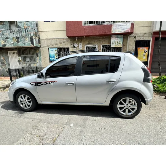 Renault Sandero 1.6 Gt Line