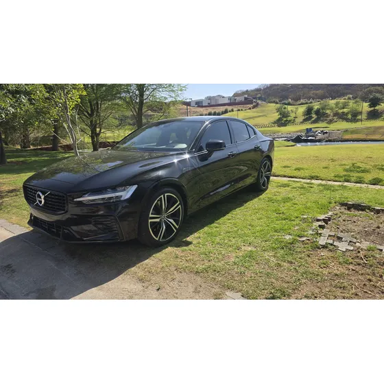 Volvo S60 2022 2.0 T5 R-design At