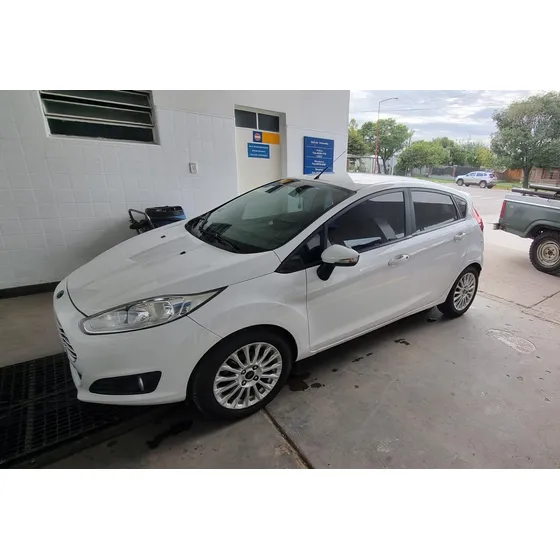 Ford Fiesta 1.6l Se Powershift