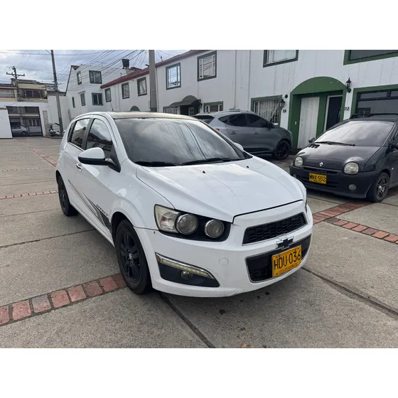 Chevrolet Sonic 1.6 Lt 5 P