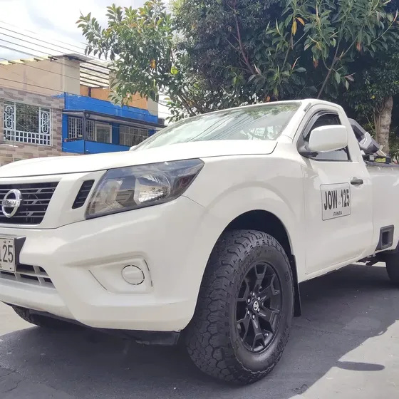 Nissan D22 Frontier 2022 2.5 Std D22