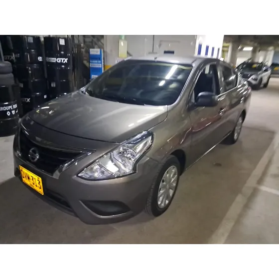 Nissan Versa V- Drive usado en Suba
