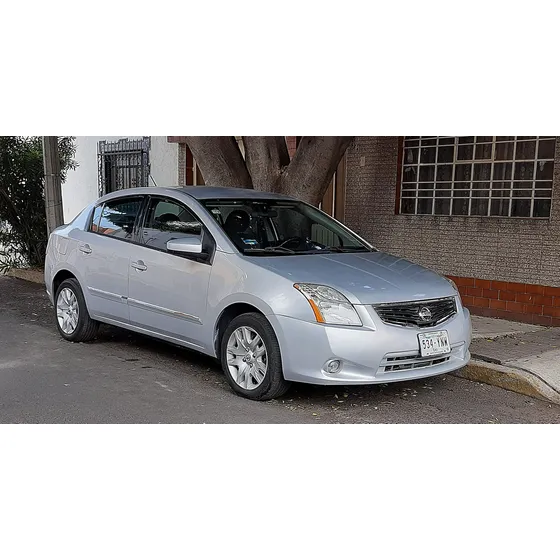 Nissan Sentra 2.0 Custom Cvt
