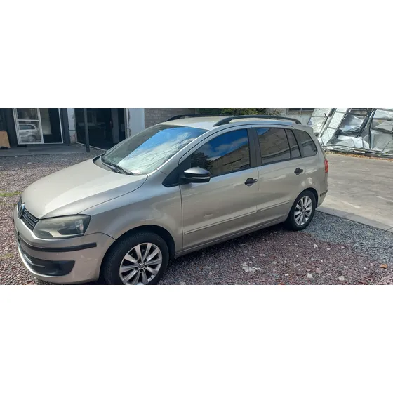 Volkswagen Suran 1.6 Imotion Trendline 11b