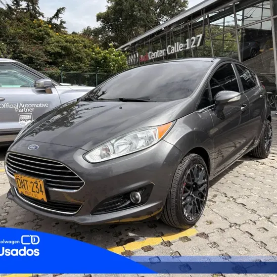 Ford Fiesta 1.6 Hatchback Titanium usado en Chía