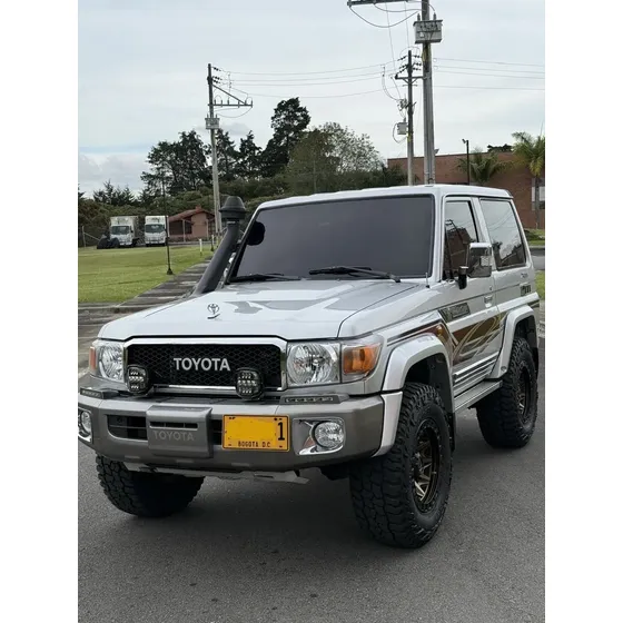 Toyota Land Cruiser 2021 4.0 Grj71