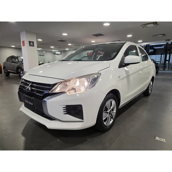 Mitsubishi Mirage 4p G4 Glx L3/1.2 Aut
