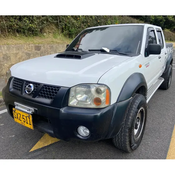 Nissan Frontier 2011 Doble Cabina 4x4