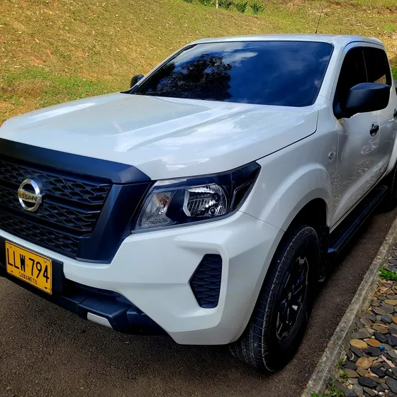 Nissan Frontier 2023 2.5 Cd Sabanera 4x2