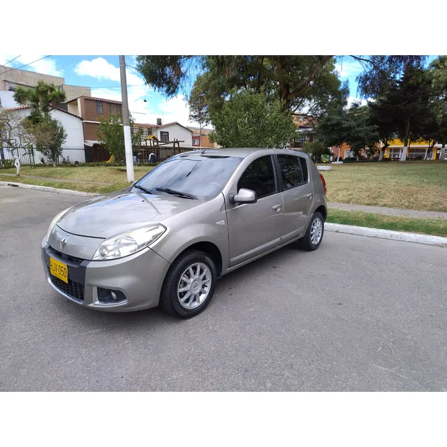 Renault Sandero Automatic