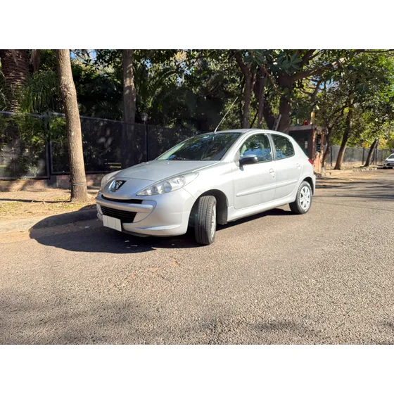 Peugeot 207 1.4 Active 75cv
