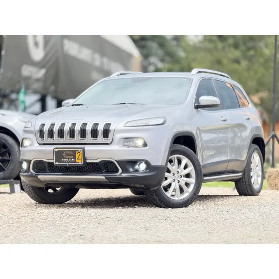 Jeep Cherokee 3.2 Longitude Plus
