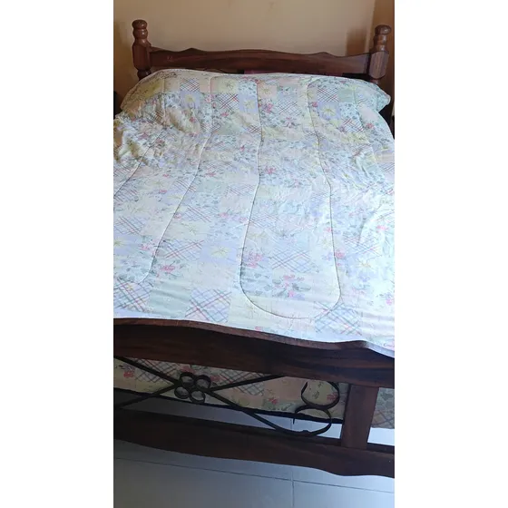 Hermosa Cama De Madera Matrimonial