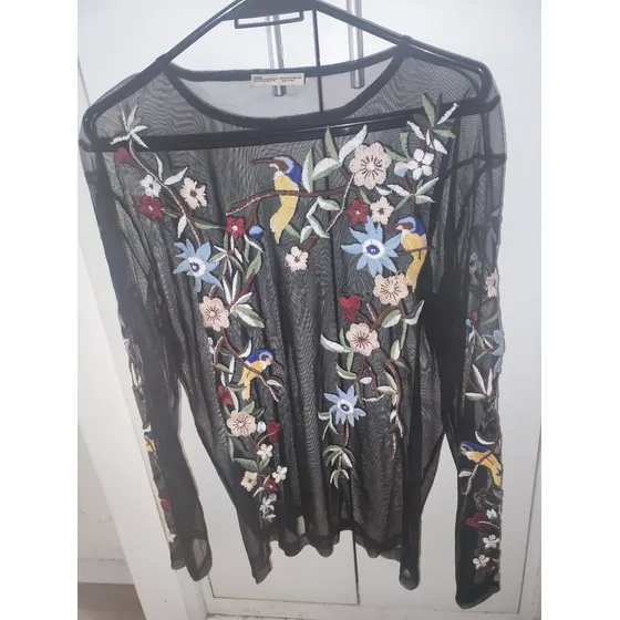Remera Zara Transparente Bordada, Sin Uso