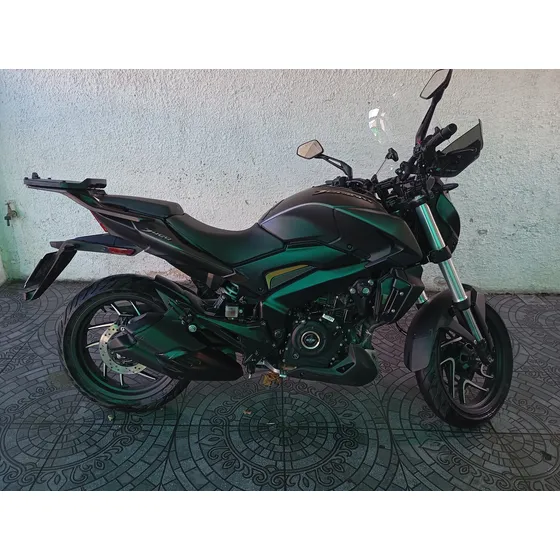 Dominar 400