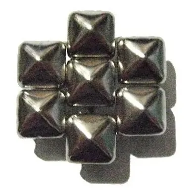Piramide Niquel 9mm Plateada Rock Metal Spike