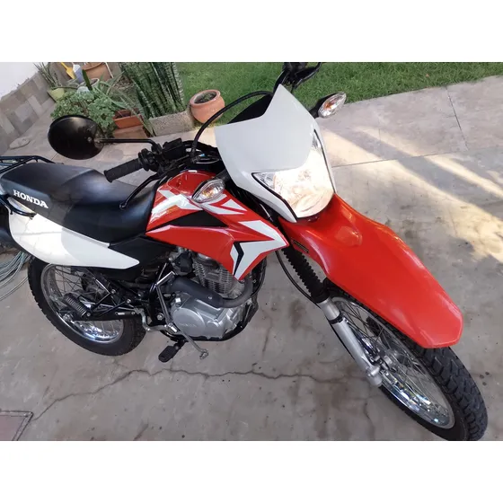Honda Xr 150 5000 Km Titular Al Dia