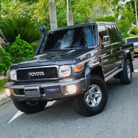 Toyota Land Cruiser 2020 4.0 79 Lx