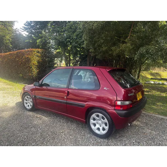 Citroën Saxo 1.6 Vts 120 Hp