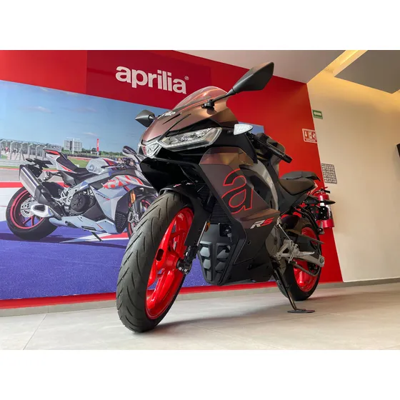Aprilia Rs 457