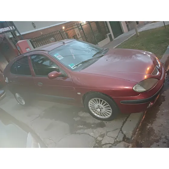 Renault Megane 1.6 Tric Pack