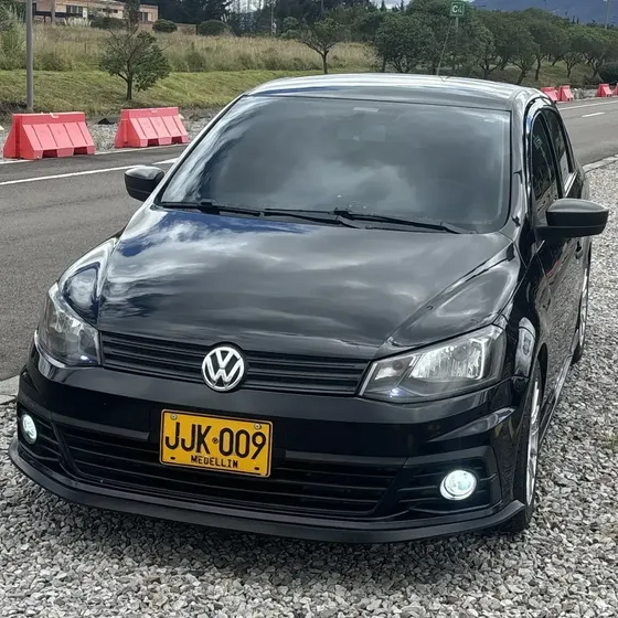 Volkswagen Voyage 2017 1.6 Comfortline