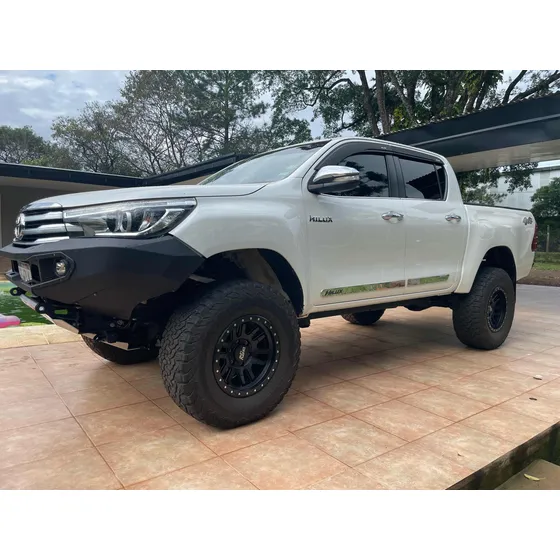 Toyota Hilux 2.8 Cd Srx 177cv 4x4